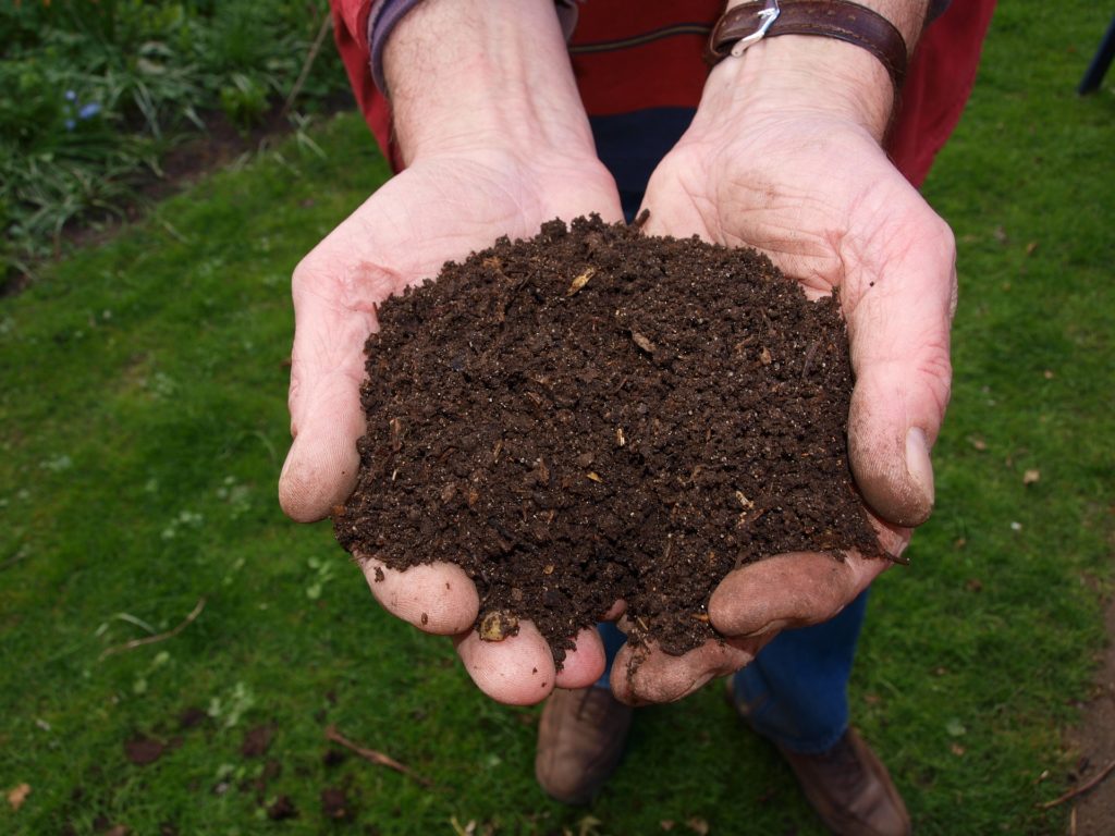 Compost prêt à l'emploi