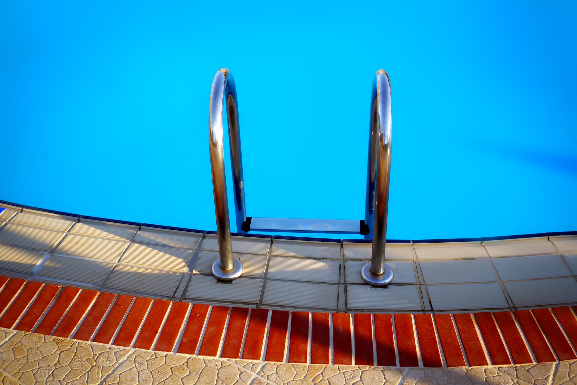 bord-piscine