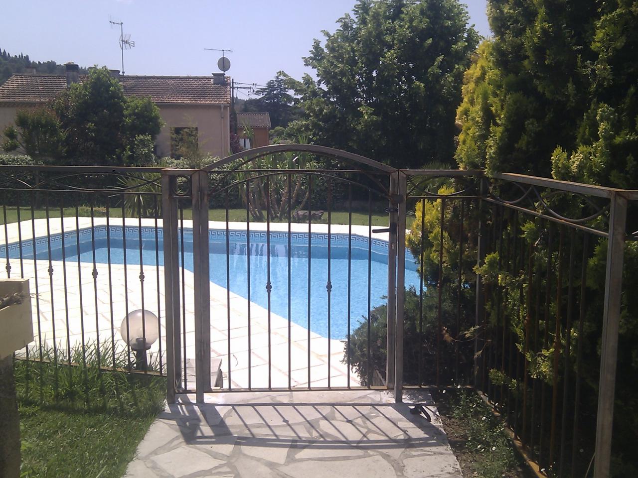piscine barriere
