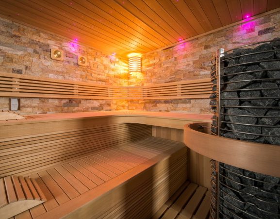 sauna chaleur de luxe piscine et jardin - sauna traditionnel