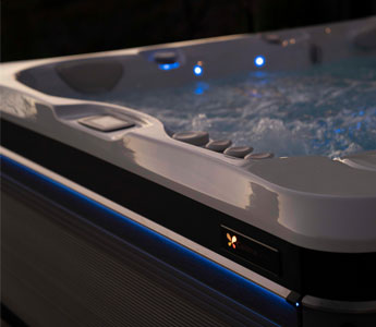 Bandeau led et éclairage de la gamme de spas Utopia